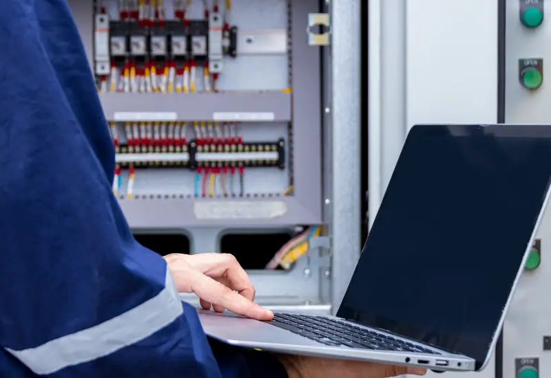 Wartung, Inspektion und Instandhaltung von Elektroinstallationen durch Jansen Elektrotechnik – inklusive Sicherheitsprüfungen vom Meisterbetrieb